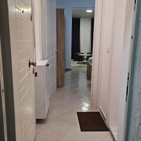 Anita's * تيرانا